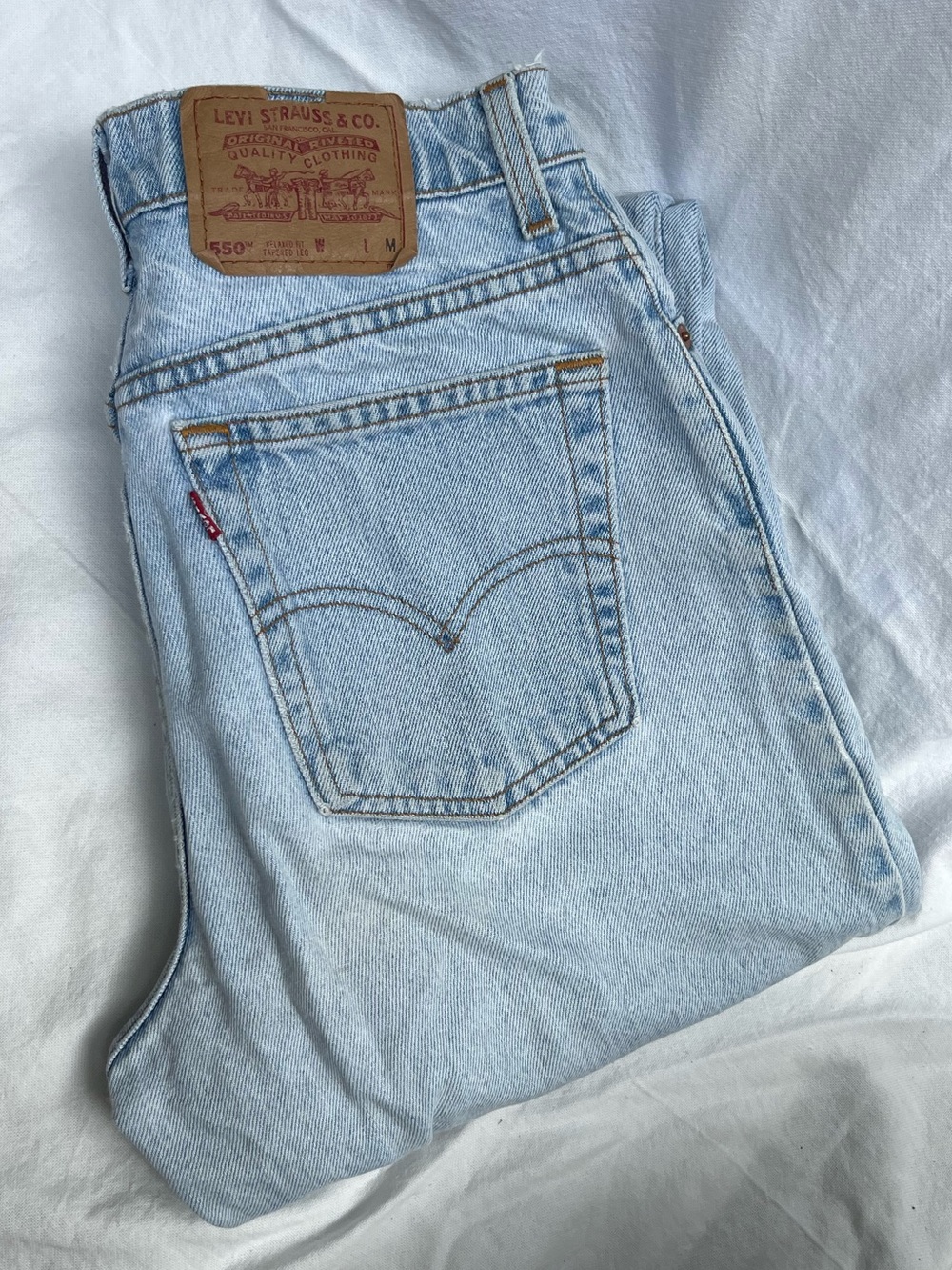 Levi's 550 Relaxed Fit Tapered Leg jeans
